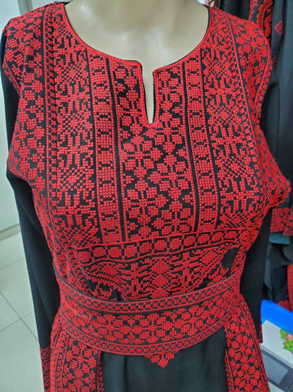 Palestine red thawb ( Ramallah city )